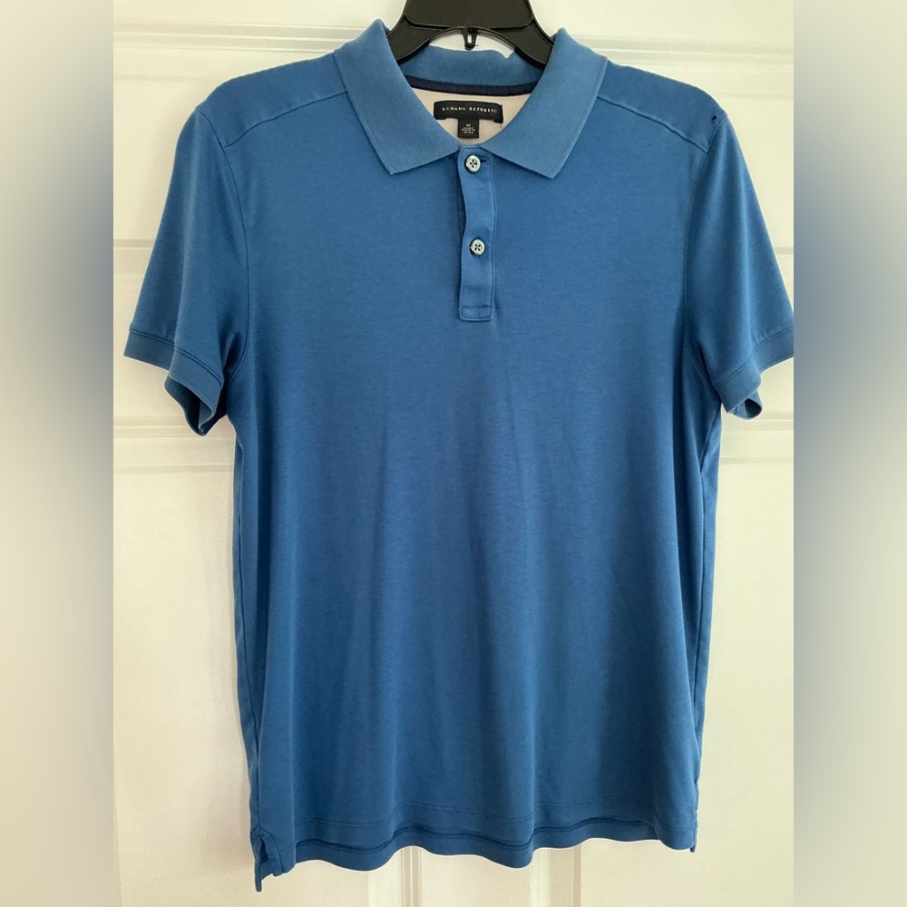 Banana Republic Men's Blue Polo Shirt Size Medium